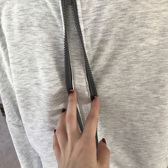 Size M Tek Gear sweatshirt - Picture 5 of 6